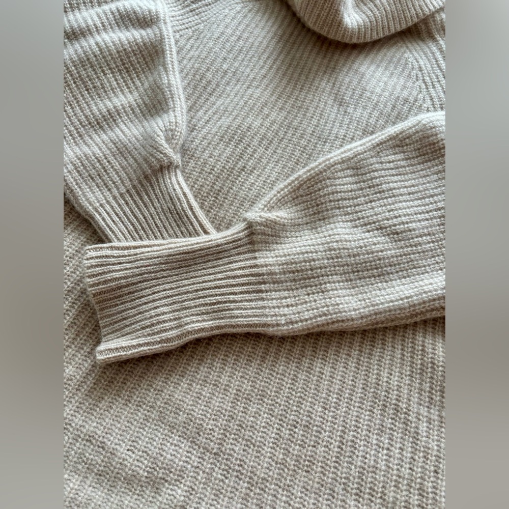 Cashmere Turtleneck Ribbed Sweater XL - Picture 7 of 8